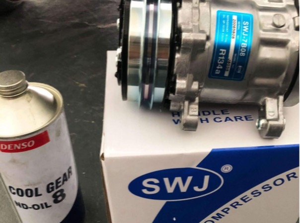Minyak compressor berkualiti tinggi